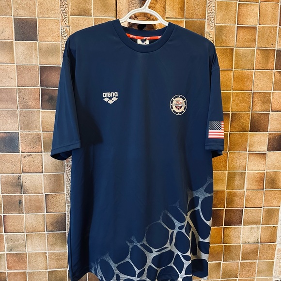 USA Swimming shirt by Arena XL NWOT Navy USA Flag on sleeve 23.5" armpit to armp - Picture 5 of 6